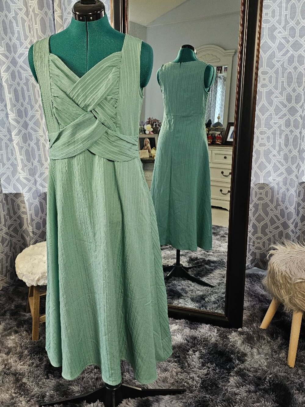 Mint Sage Green Crinkled Gauze Midi Dress – Crisscross Pleated Bodice, Size S
